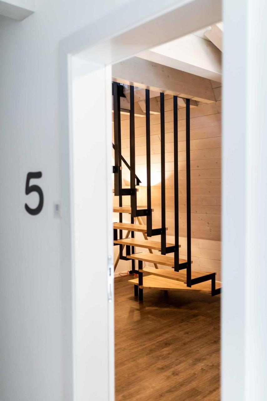 Stay Cooper L Guesthouse Zum Loewen Μεράνο Εξωτερικό φωτογραφία