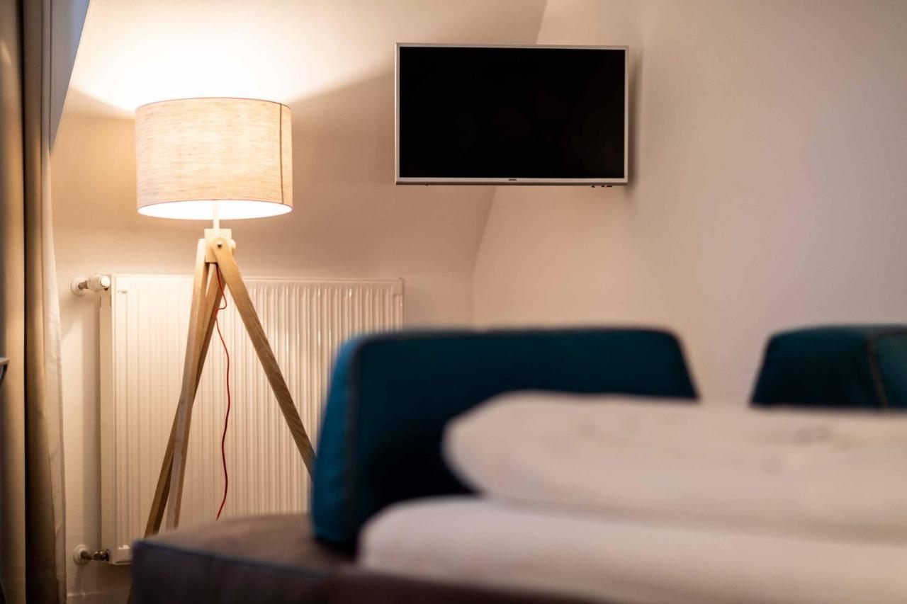 Stay Cooper L Guesthouse Zum Loewen Μεράνο Εξωτερικό φωτογραφία