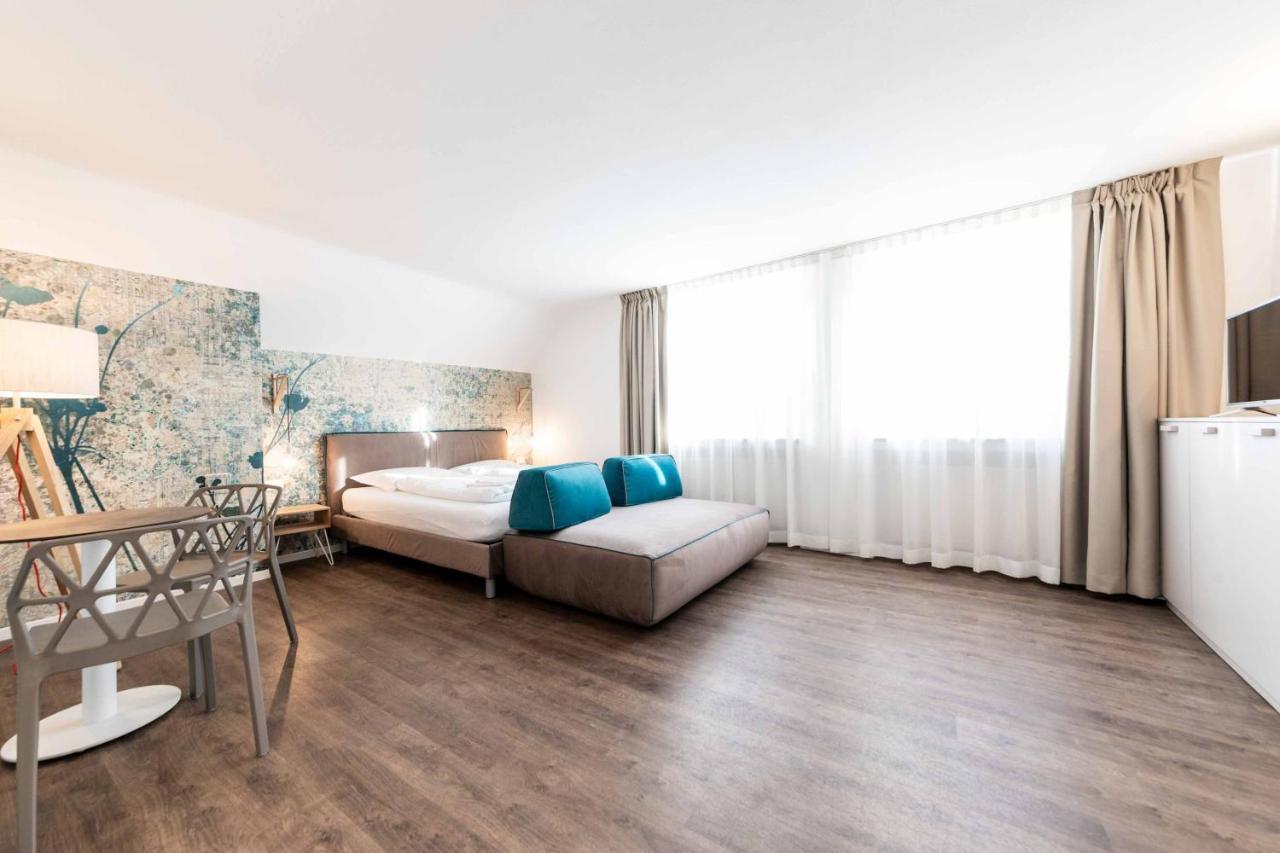 Stay Cooper L Guesthouse Zum Loewen Μεράνο Εξωτερικό φωτογραφία