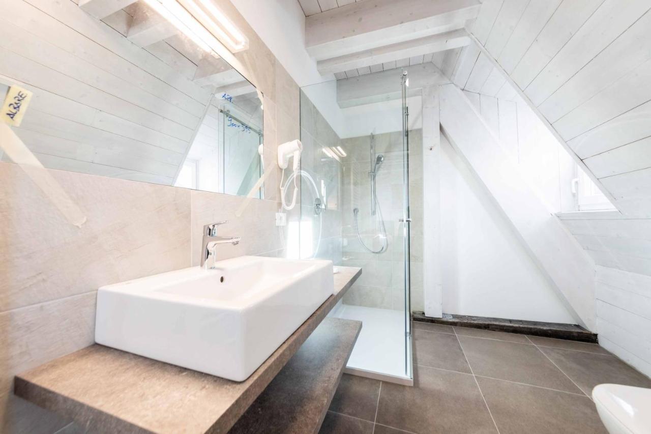 Stay Cooper L Guesthouse Zum Loewen Μεράνο Εξωτερικό φωτογραφία