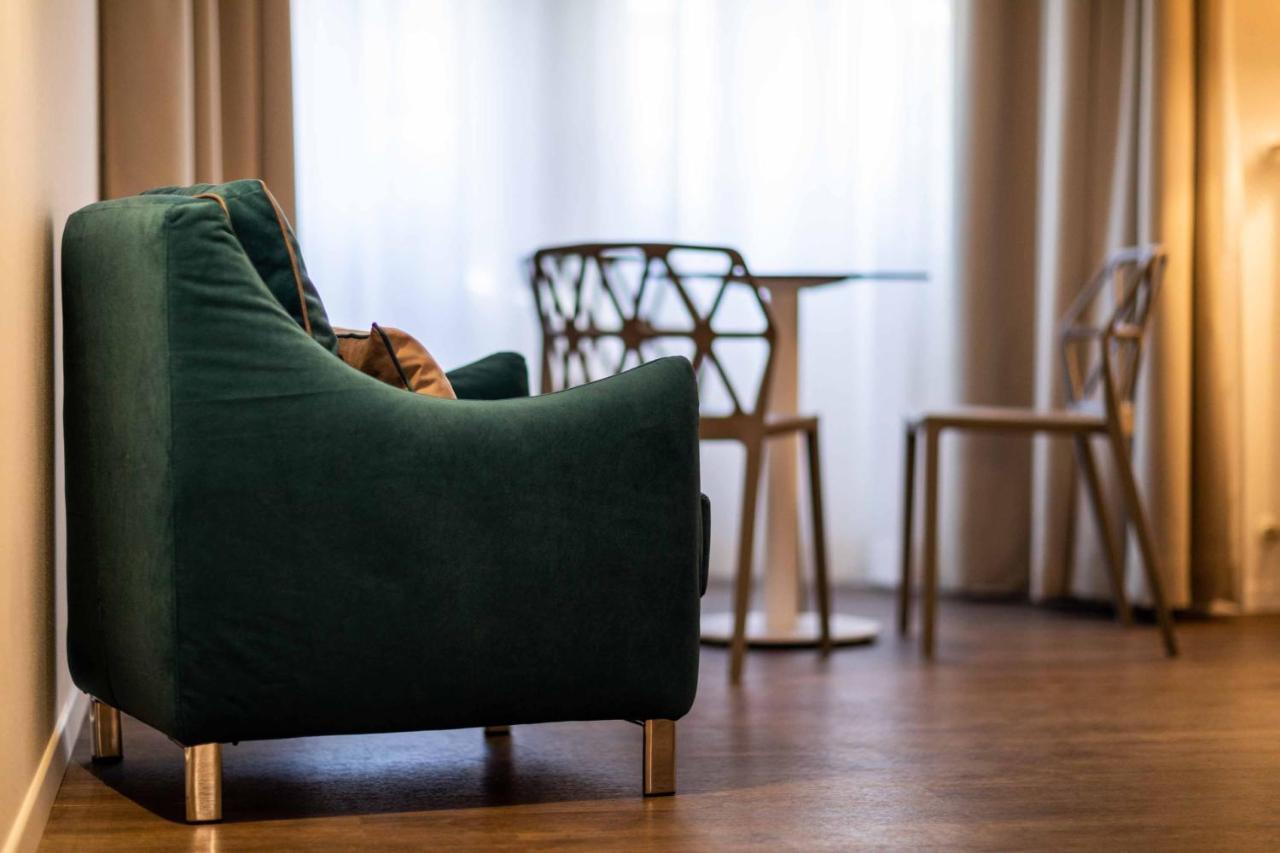 Stay Cooper L Guesthouse Zum Loewen Μεράνο Εξωτερικό φωτογραφία