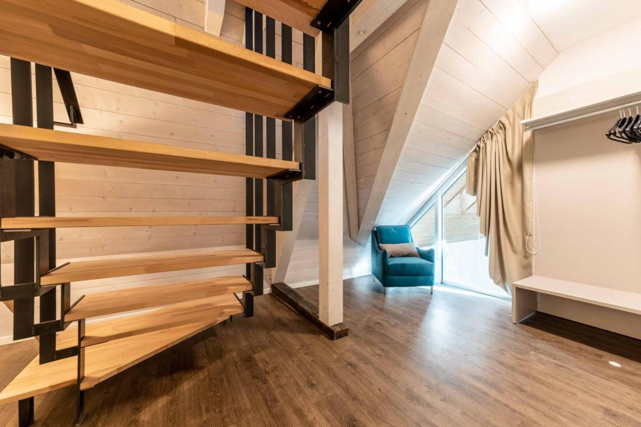 Stay Cooper L Guesthouse Zum Loewen Μεράνο Εξωτερικό φωτογραφία